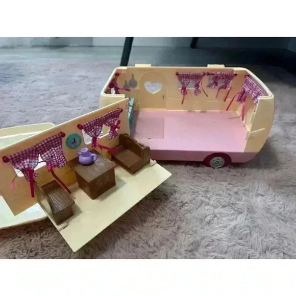 Lil' BATTAT Woodzeez Happy Camper Trailer - Picture 5 of 7